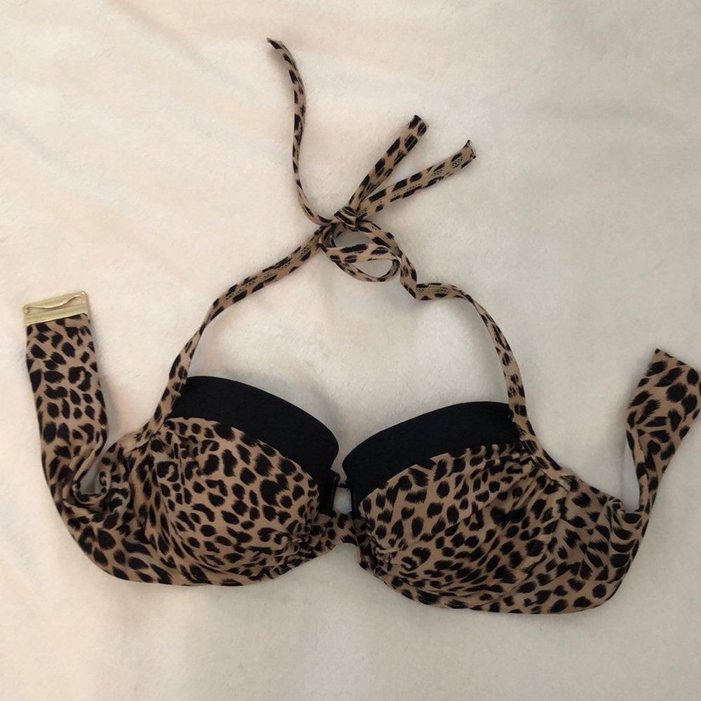 Victoria’s Secret bikini top